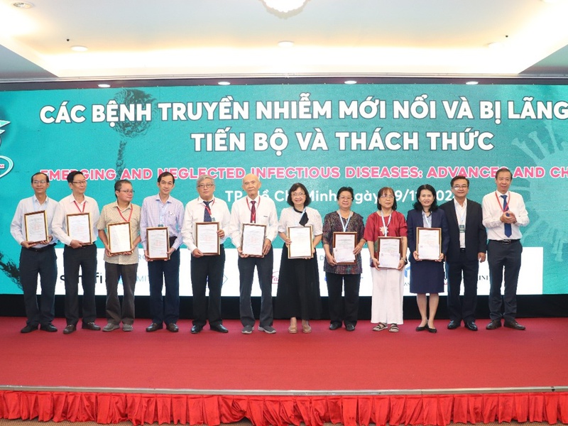 HỘI NGHỊ TRUYỀN NHIỄM THÀNH PHỐ HỒ CHÍ MINH LẦN THỨ 5: ĐỐI MẶT VỚI THÁCH THỨC CỦA CÁC BỆNH TRUYỀN NHIỄM MỚI NỔI VÀ BỊ LÃNG QUÊN